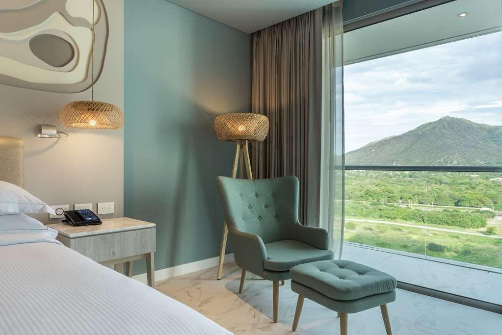 Hilton Santa Marta Hotel Room photo